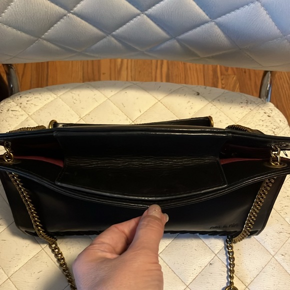 Stylish Parisian Leather Black Bag by French brand Nat & Nin - Picture 6 of 9